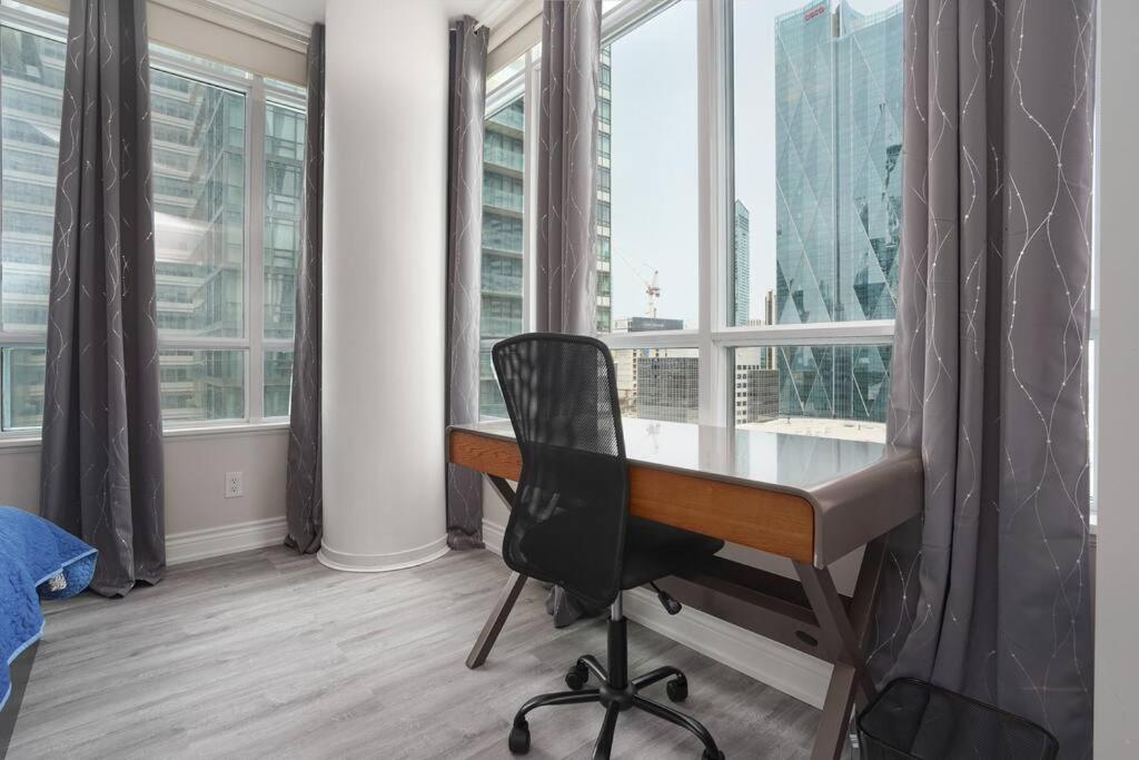 Apartment 1504 Brand New Location 1br Den With Amazing View